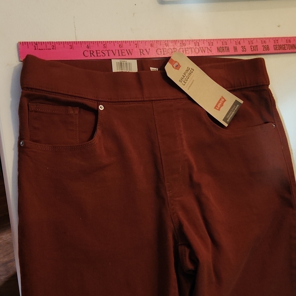 Levis Womens Shaping Leggings Maroon Rust Size 10 M NWT NEW 30 X 30 - Picture 8 of 14